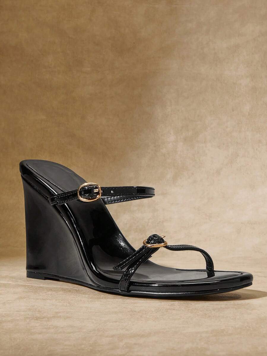 Women's slip-on thong wedge sandals with high heels and open toe design