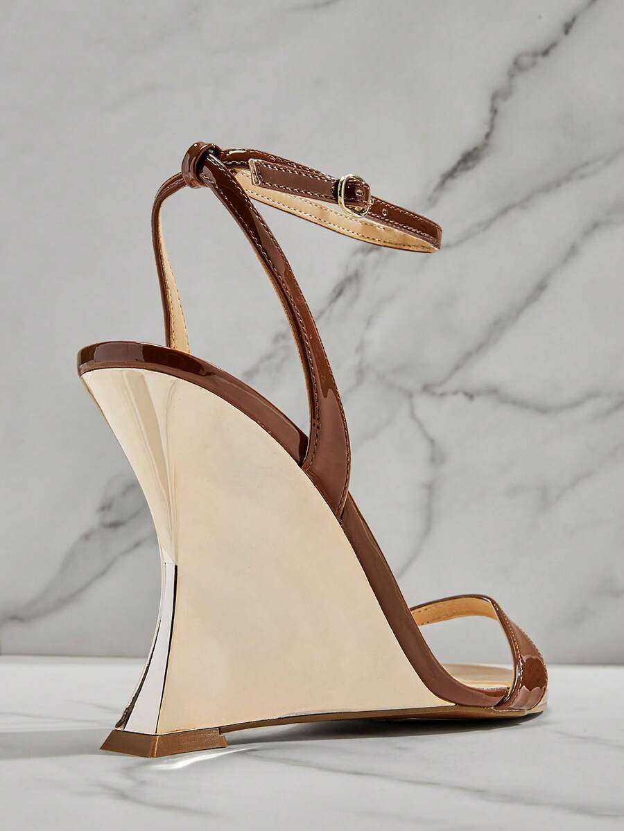 Women's slip-on thong wedge sandals with high heels and open toe design
