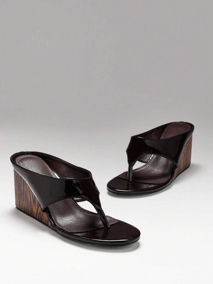 Women's slip-on thong wedge sandals with high heels and open toe design