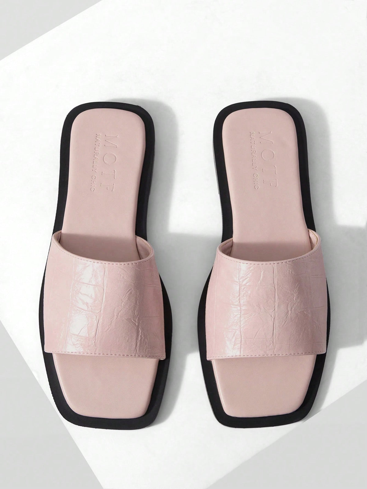 Retro women's square toe open toe flat slippers featuring a smooth PU leather finish and lightweight slip-on design.