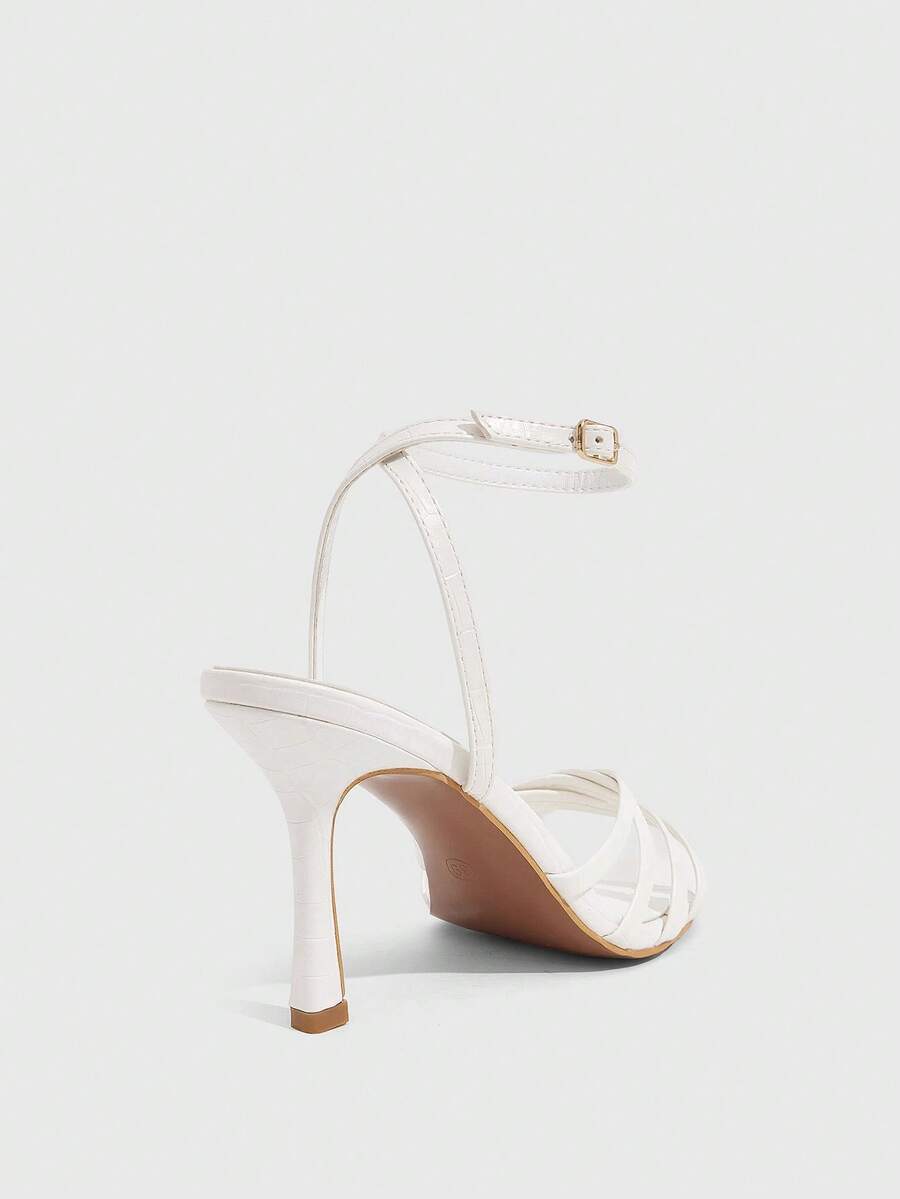Women's pointed toe kitten heel shoes with adjustable ankle strap buckle closure
