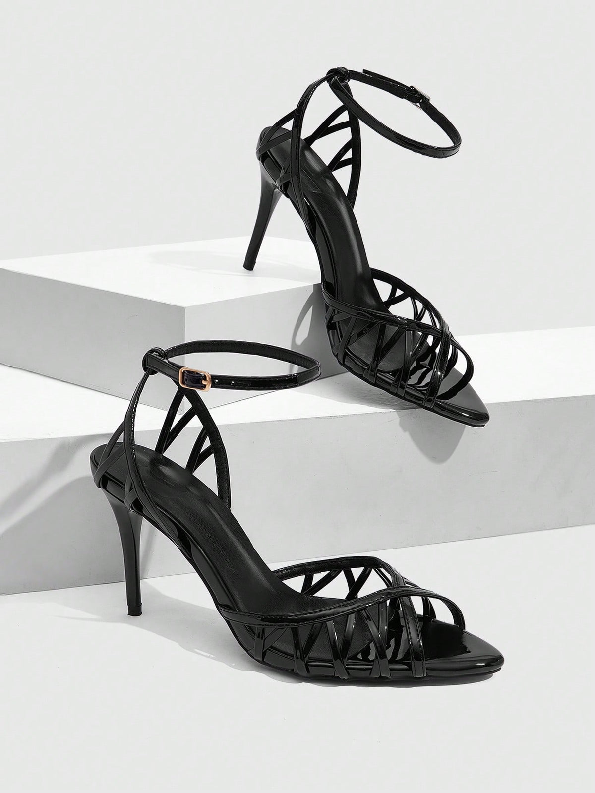 Women's open-toe high-heeled sandals with cross straps and stiletto heel