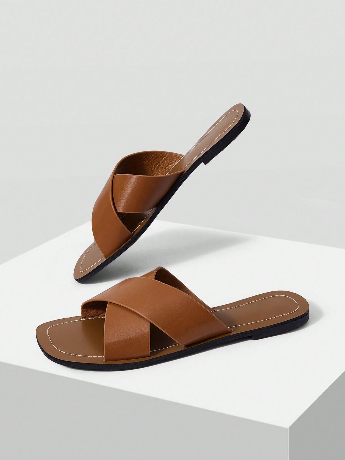 Retro women's square toe open toe flat slippers featuring a smooth PU leather finish and lightweight slip-on design.