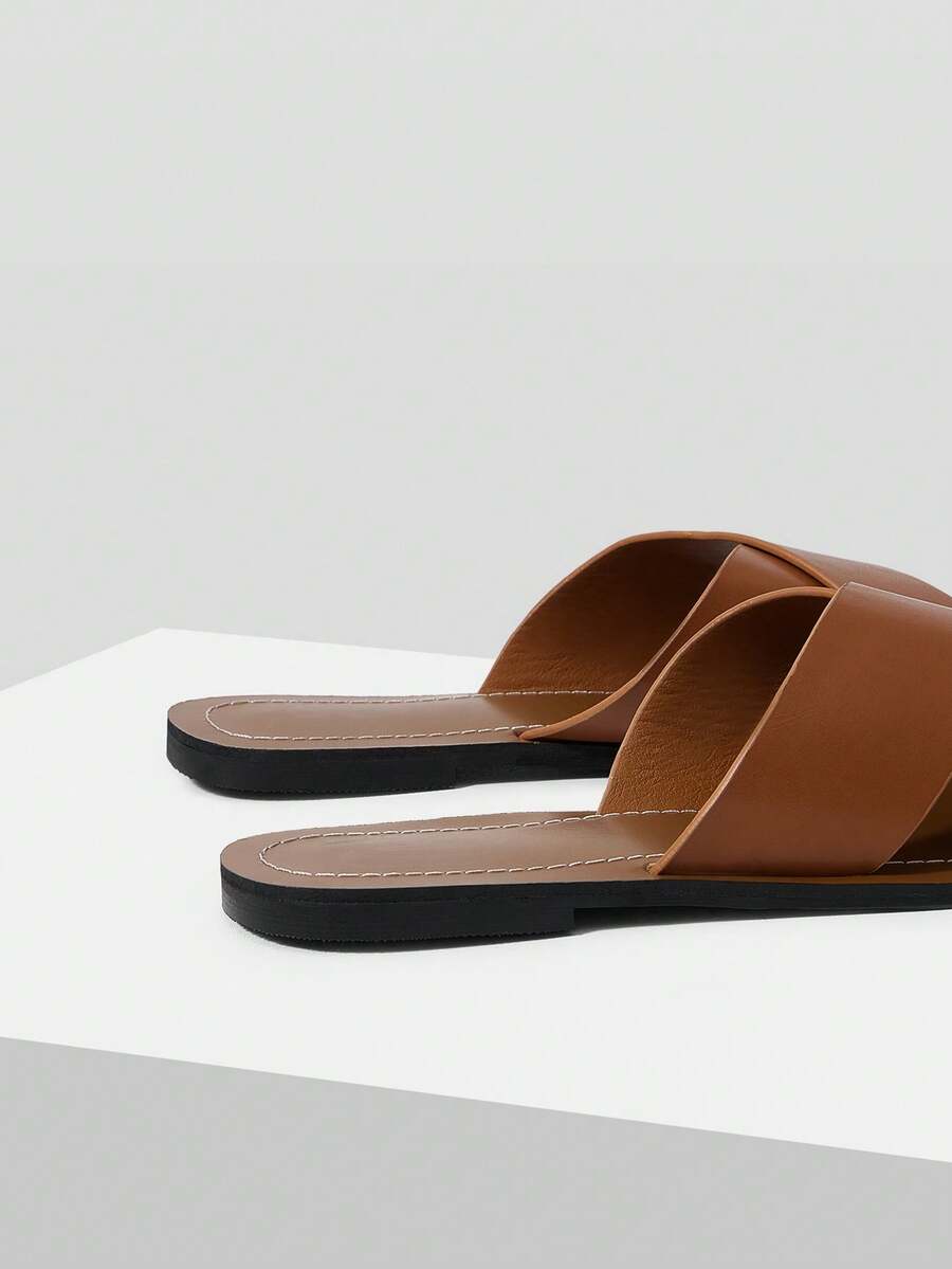 Retro women's square toe open toe flat slippers featuring a smooth PU leather finish and lightweight slip-on design.
