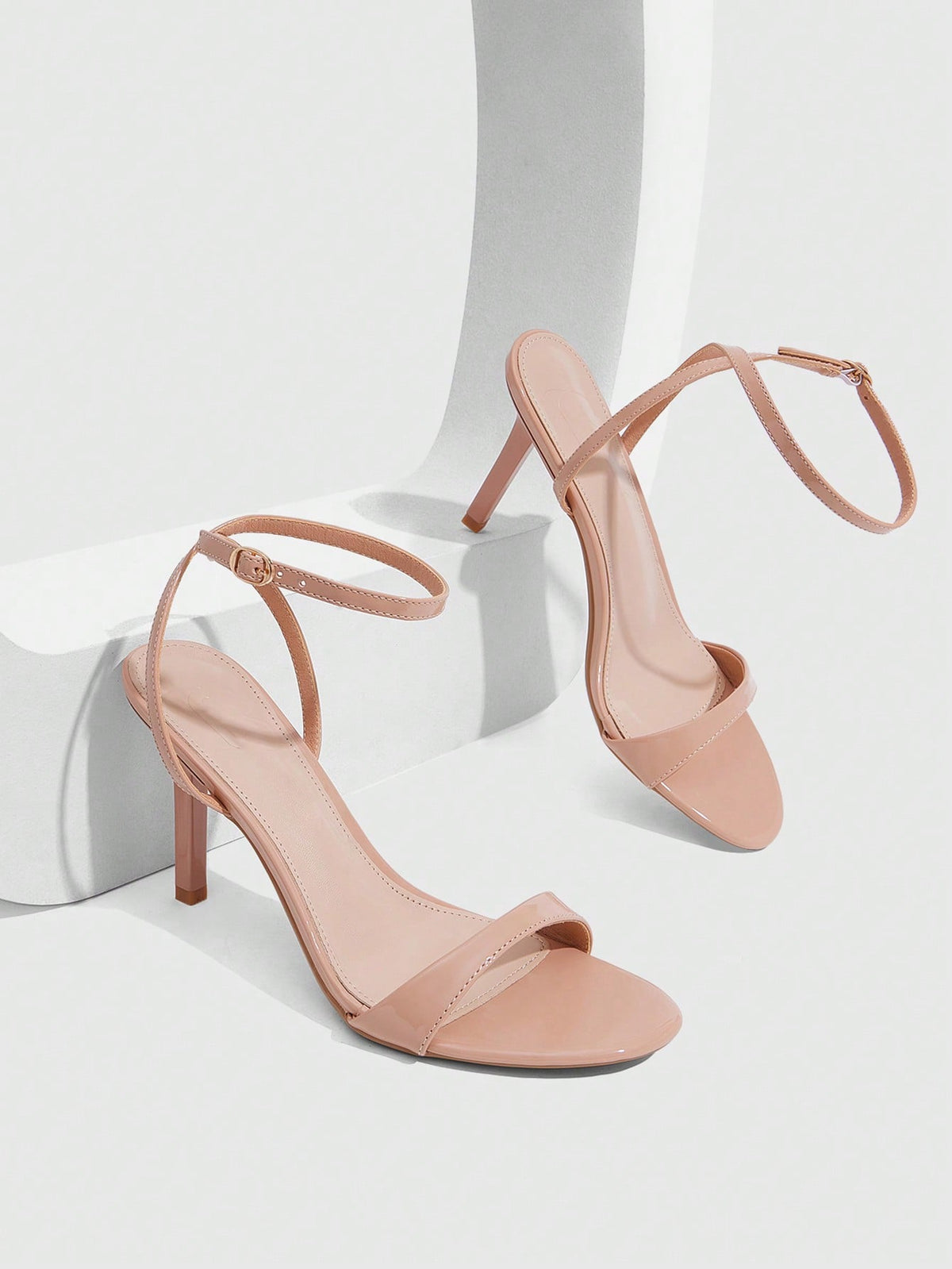 Women's open toe slingback high heel sandals with crisscross knot design and 5.5cm kitten heel