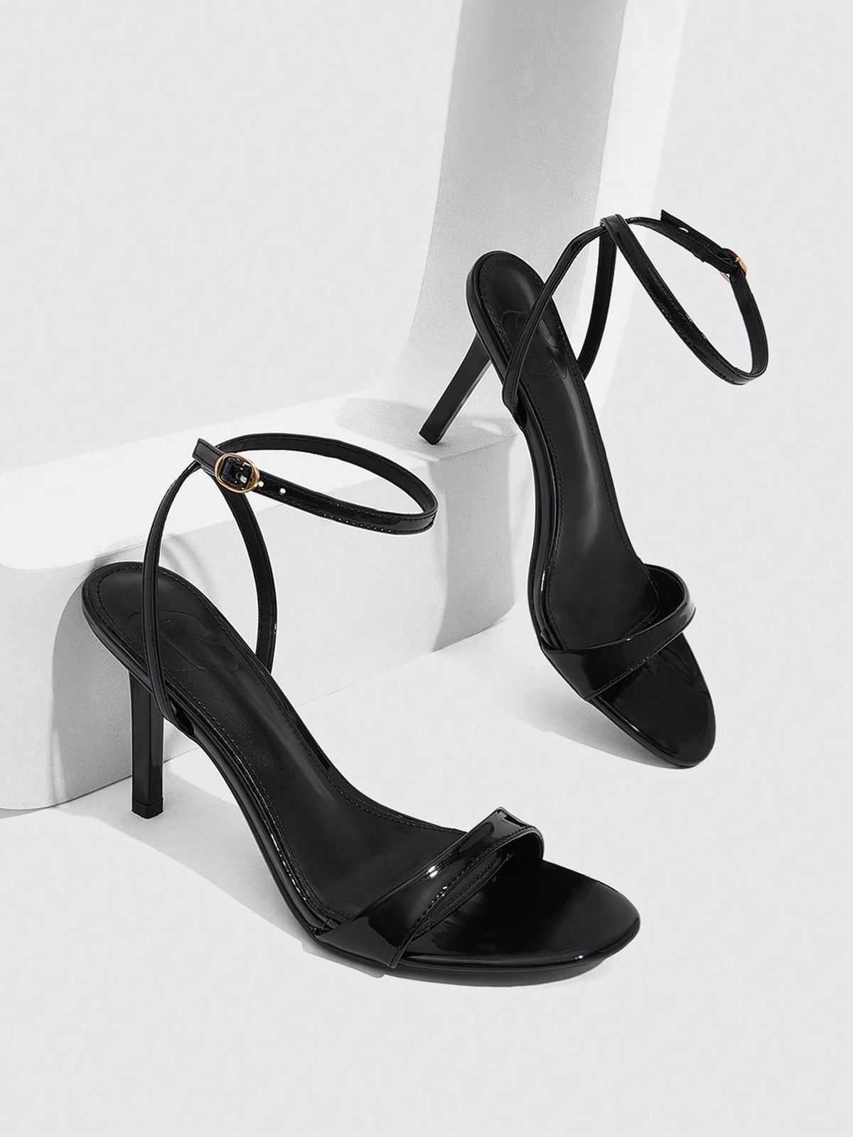 Women's open toe slingback high heel sandals with crisscross knot design and 5.5cm kitten heel