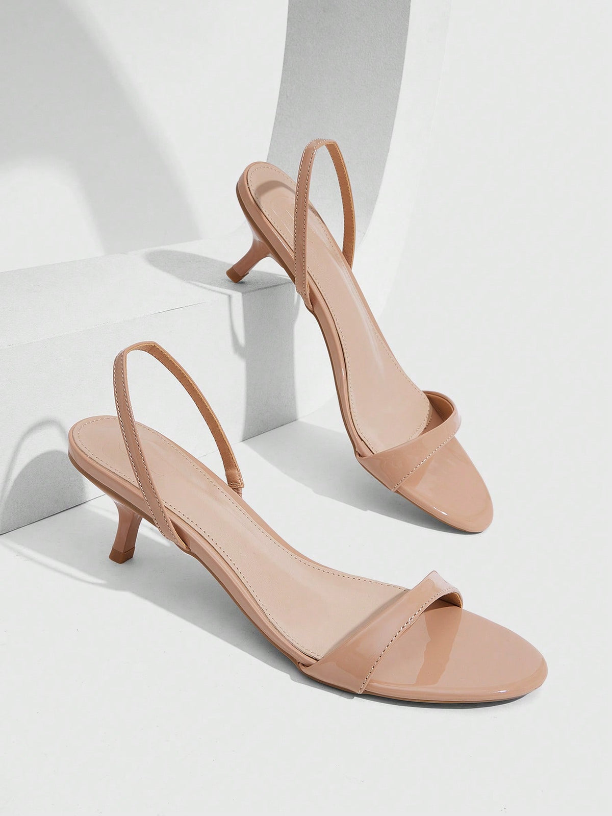 Women's open toe slingback high heel sandals with crisscross knot design and 5.5cm kitten heel
