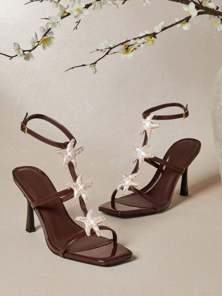 Women's pointed toe stiletto high heel wedding shoes featuring an elegant silhouette and glossy finish.