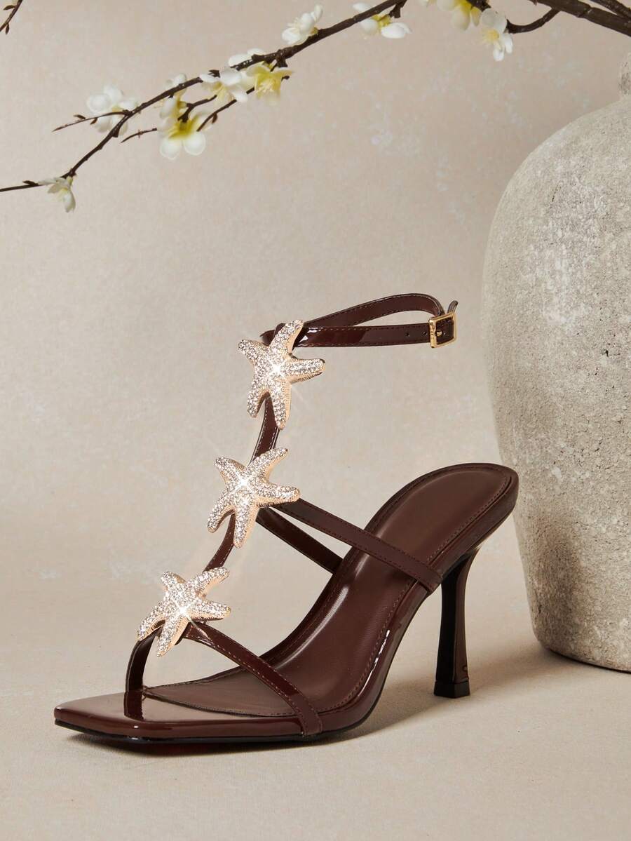 Women's pointed toe stiletto high heel wedding shoes featuring an elegant silhouette and glossy finish.