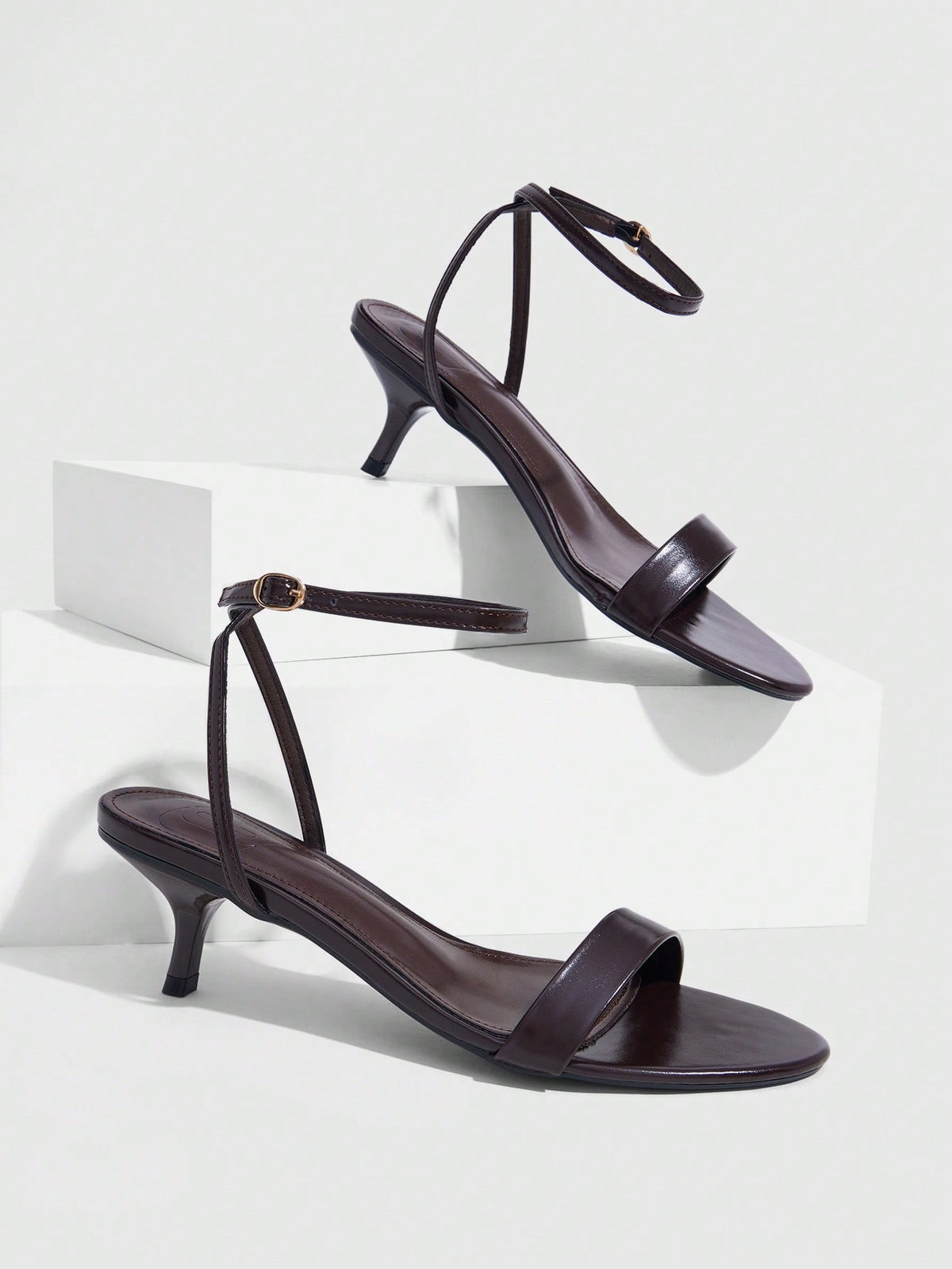 Women's open toe slingback high heel sandals with crisscross knot design and 5.5cm kitten heel